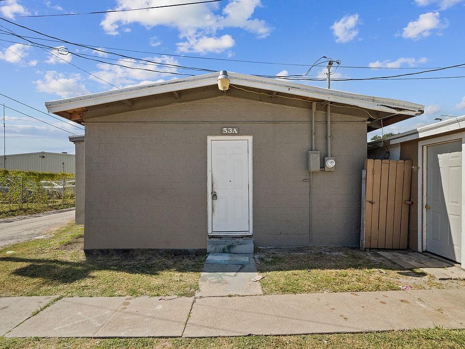 Detached 1/1 at 900 Block 3rd Avenue.