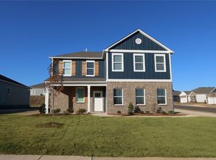 400 Parkway Gardens Ln, Tuscaloosa, AL 35405