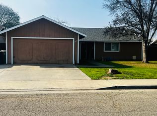 1061 Greenfield Drive, Porterville, CA 93257