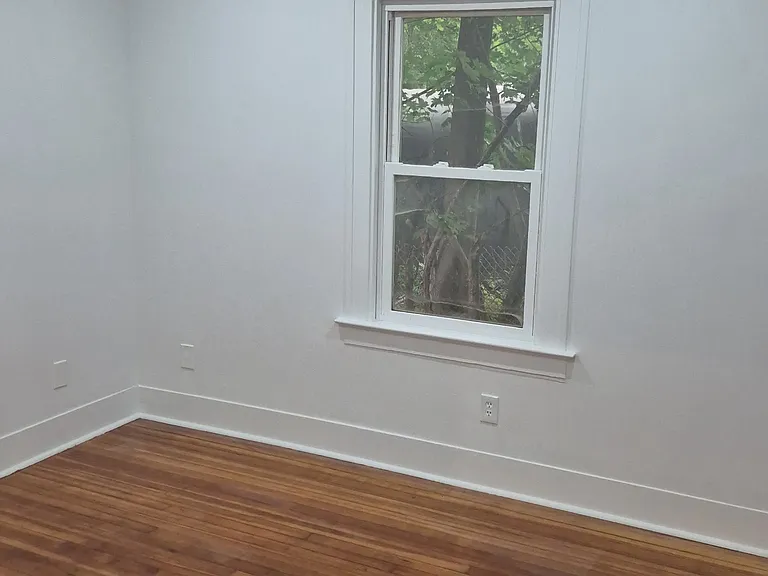 195 Francis Ave #4 — Photo 7