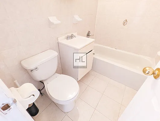 Rented by Highline Residential | media 7