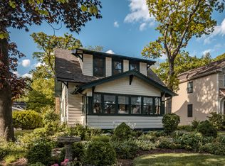 421 Dodson St, Geneva, IL 60134