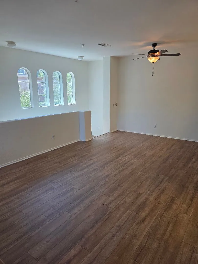 Renovated 2 Bedroom Townhome with Attached Garage — Photo 4