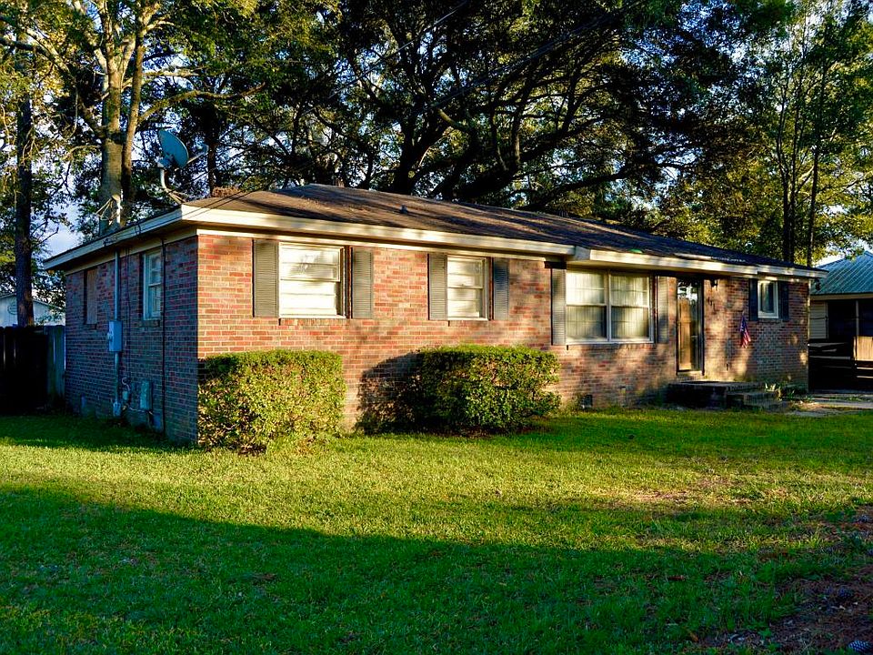 1st image of 111 Owens Cir