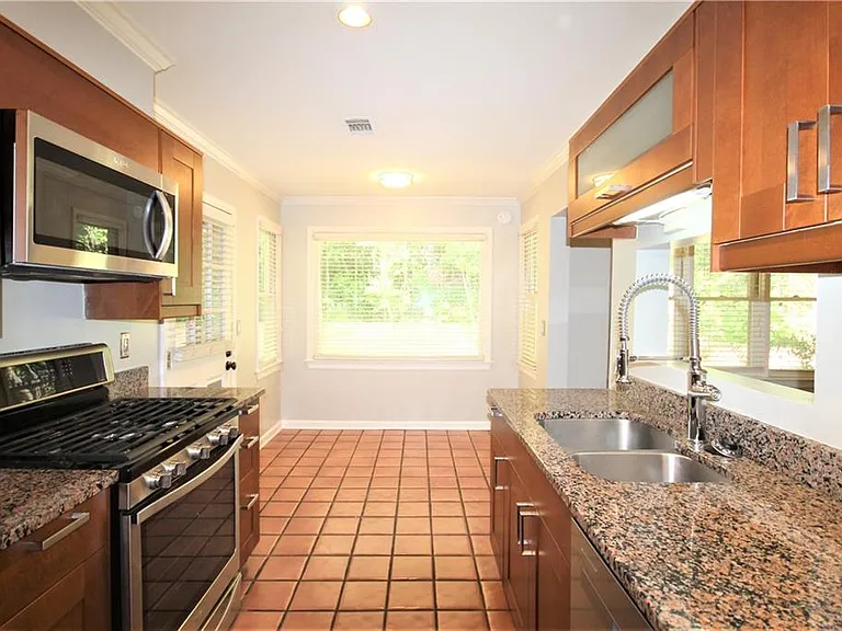 19 Brittany Way NE — Photo 9
