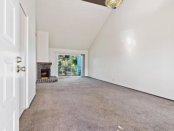 4th image of 1804 Shirley Drive