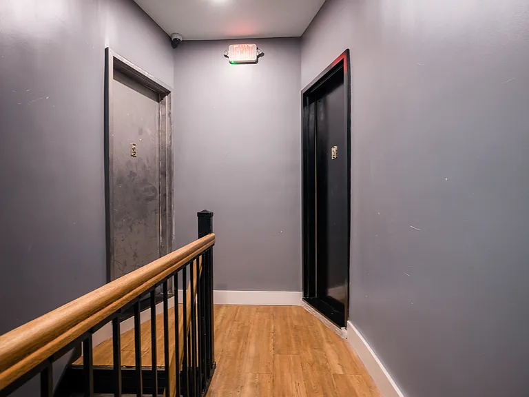 228 7th Ave #2R — Photo 12