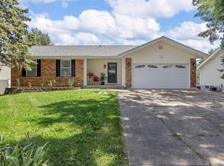 1622 Sundowner Dr, Saint Charles, MO