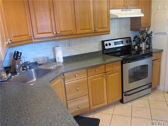 2nd image of 14 Cotton Ln