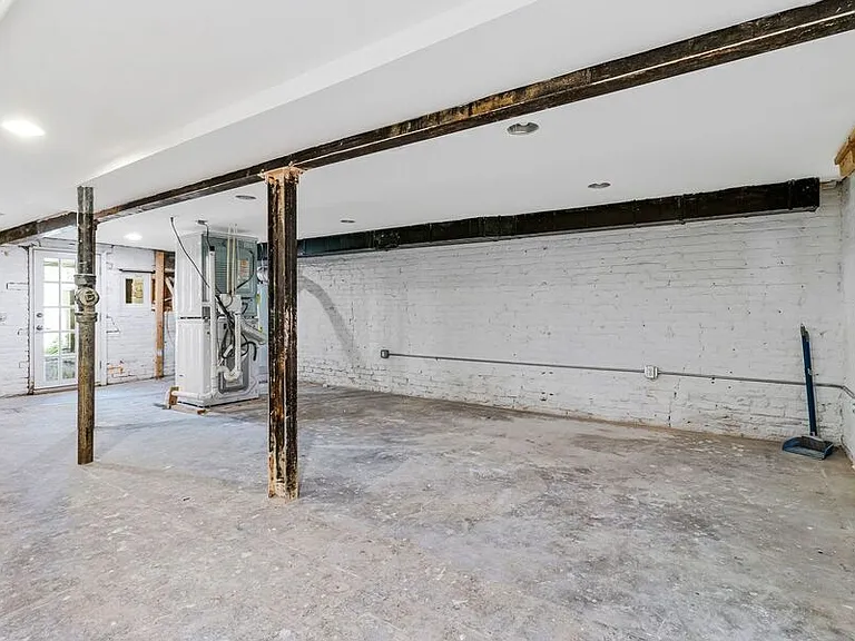 413 Buchanan St NW — Photo 56