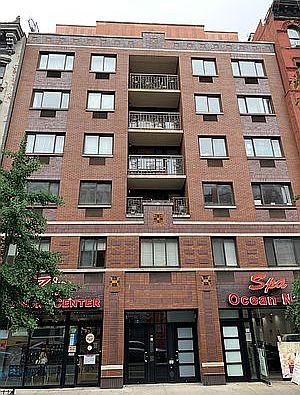 4th image of 164 Stanton St APT 2D