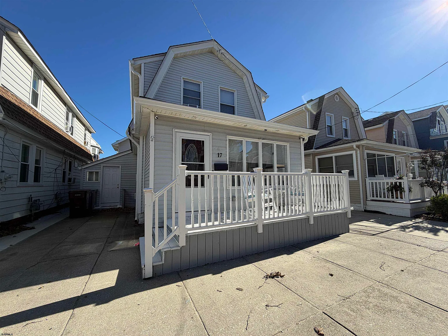 3 bed, 2.0 bath, $1,800 — Photo 2