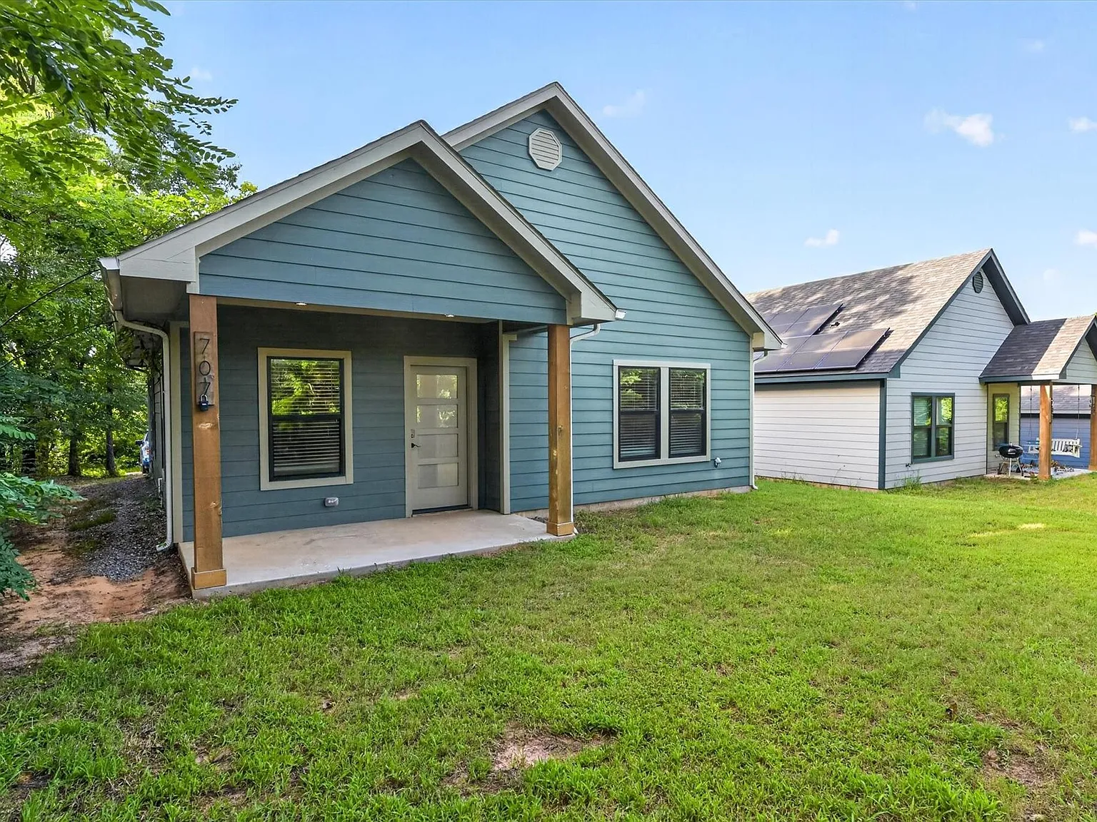 707 East Woodard Street, Denison, TX 75 — Photo 2