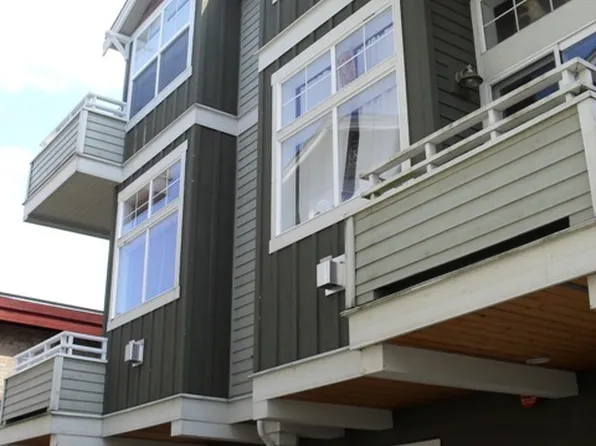 1806A 14th Ave, Seattle, WA 98122