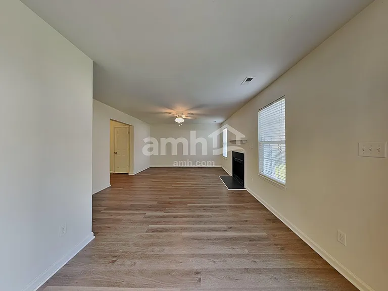 1516 Clover Ridge Ct — Photo 7