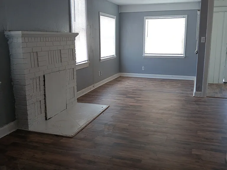 1710 W 15th St — Photo 14