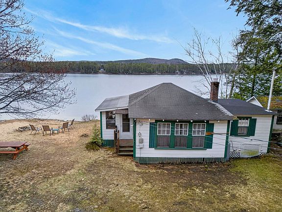 3rd image of 460 Crystal Lake Road