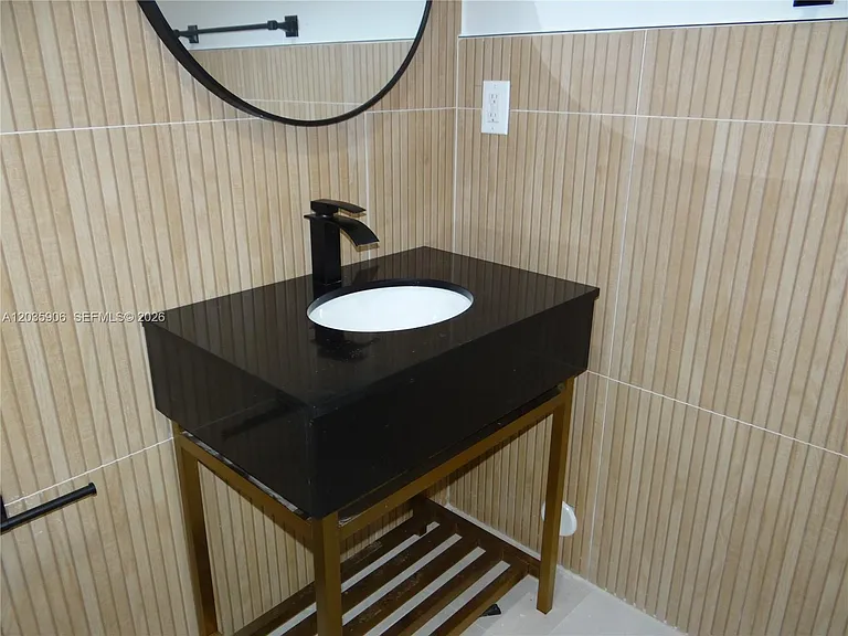 5980 SW 40th Ave #C — Photo 43