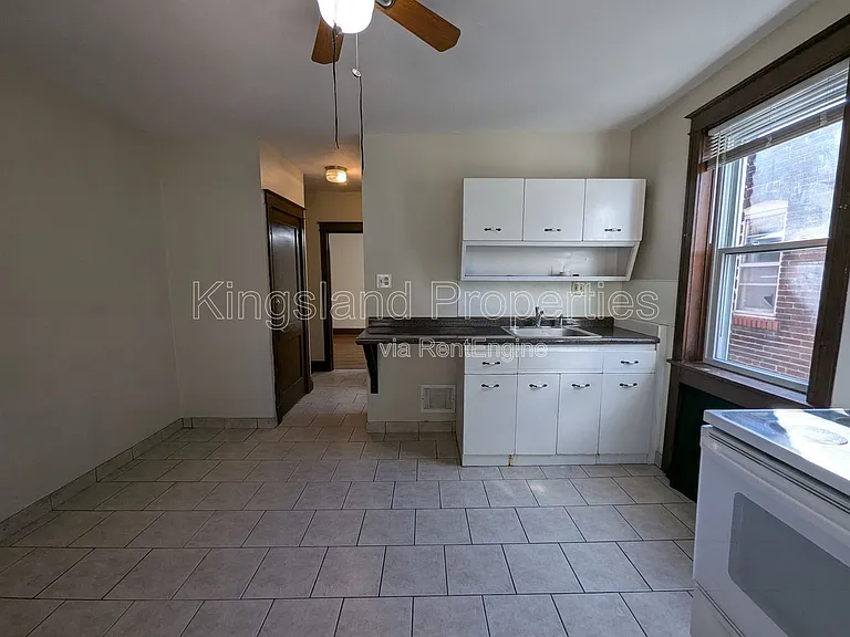 5111A S Broadway St — Photo 6