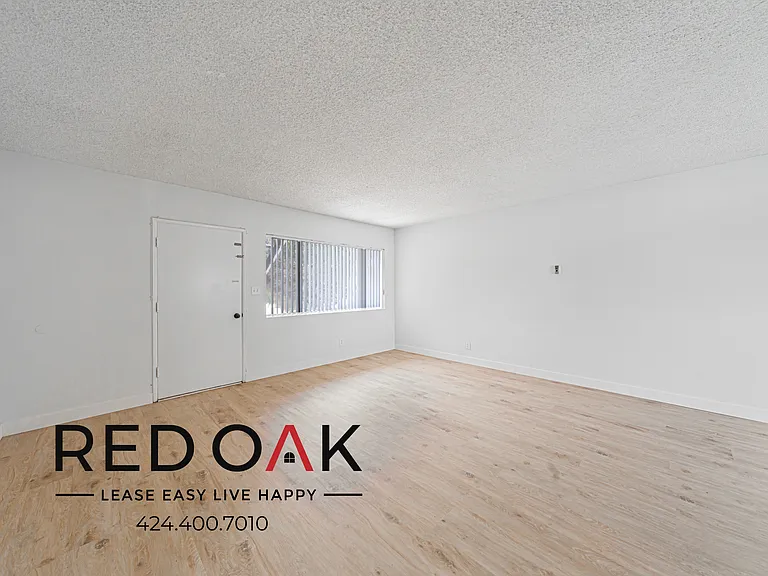 915 Mount Olive Dr #1 — Photo 5