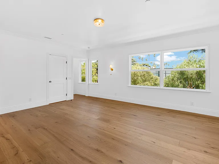 829 Idaho Ave #829 — Photo 3
