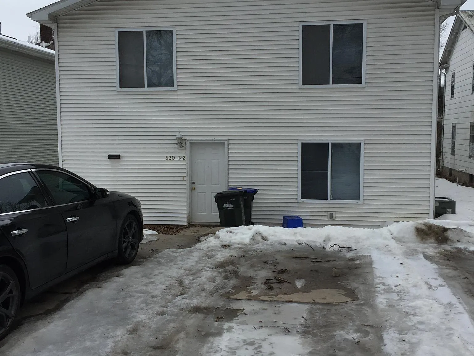 4 bed, 2000 sqft, $2,600 — Photo 1