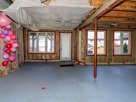 4th image of 8 Cherry Ln