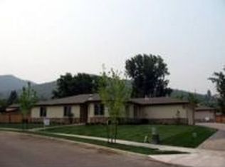 1220 Lithia Way, Talent, OR 97540