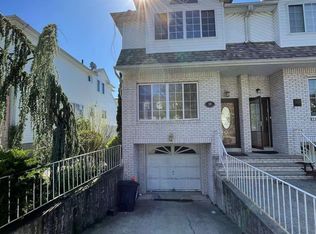 392 Elvin St, Staten Island, NY 10314
