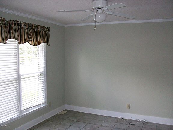 3rd image of 674 Corbett St