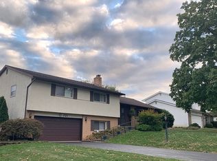 721 Stinson Dr, Columbus, OH 43214