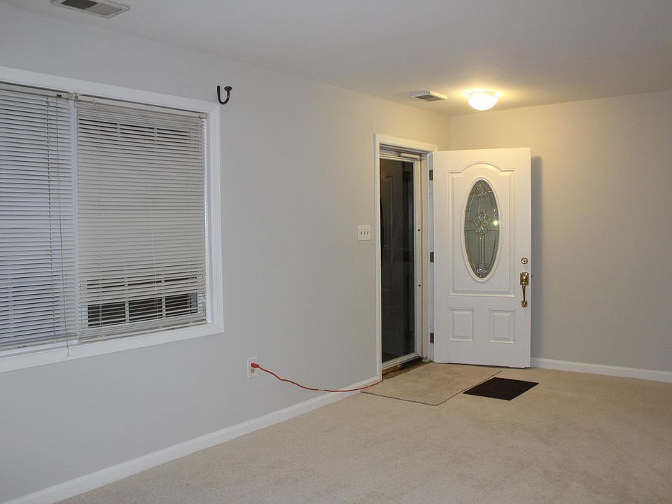 Open and spacious Living Room