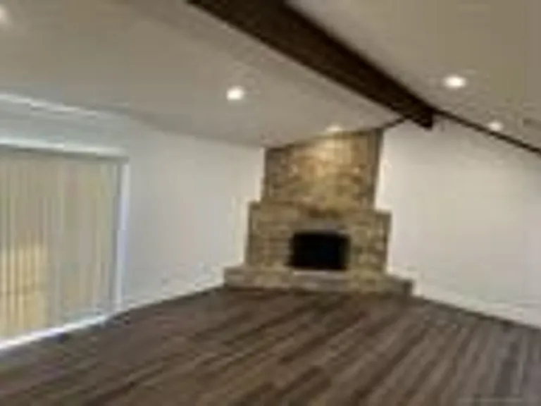 12814 E 37th Pl — Photo 3