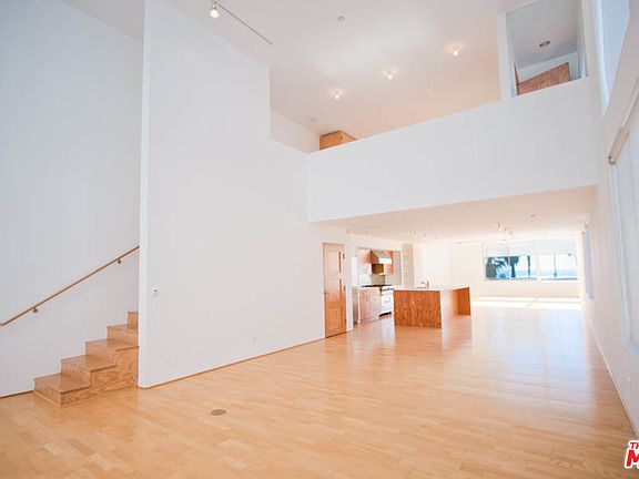 4th image of 11 Brooks Ave APT D
