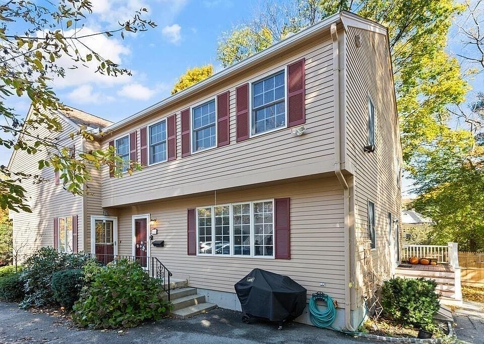 1st image of 60 Brentwood Ave #60
