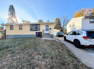9127 Meredith Ave, Omaha, NE 68134