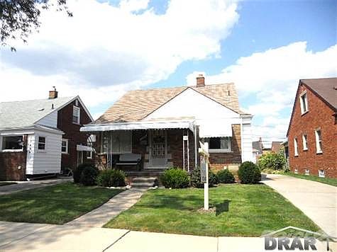 1st image of 17486 Herrick St