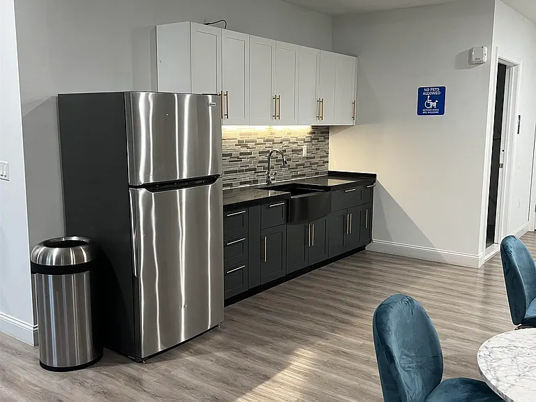 211 Baldwin Ave #207 — Photo 19