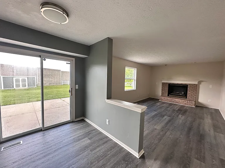 7016 Wembley Ct — Photo 12