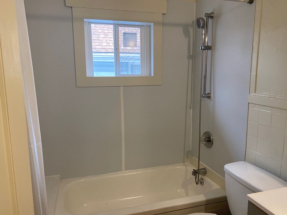 1st image of 1621 Grantwood Ave #2