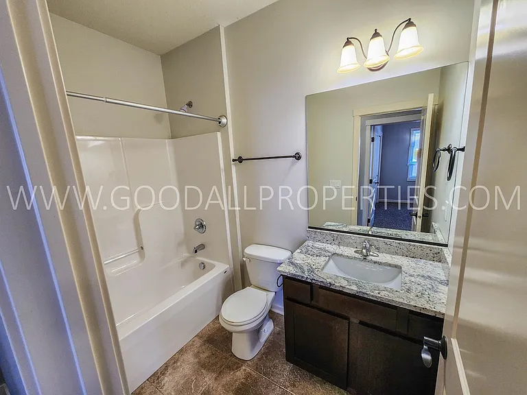 1106 NW Rockcrest Rd — Photo 11