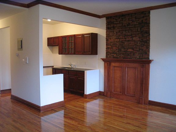 2nd image of 264 Saint James Pl