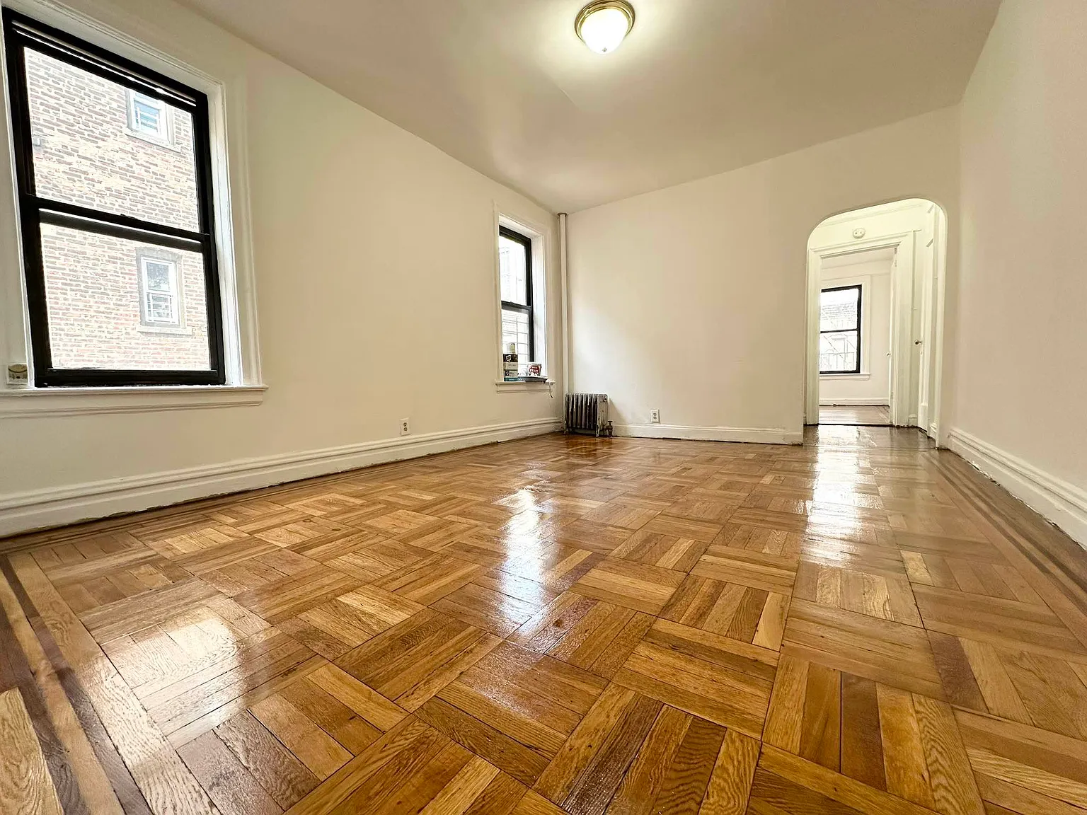 2525 Aqueduct Avenue West — Photo 4
