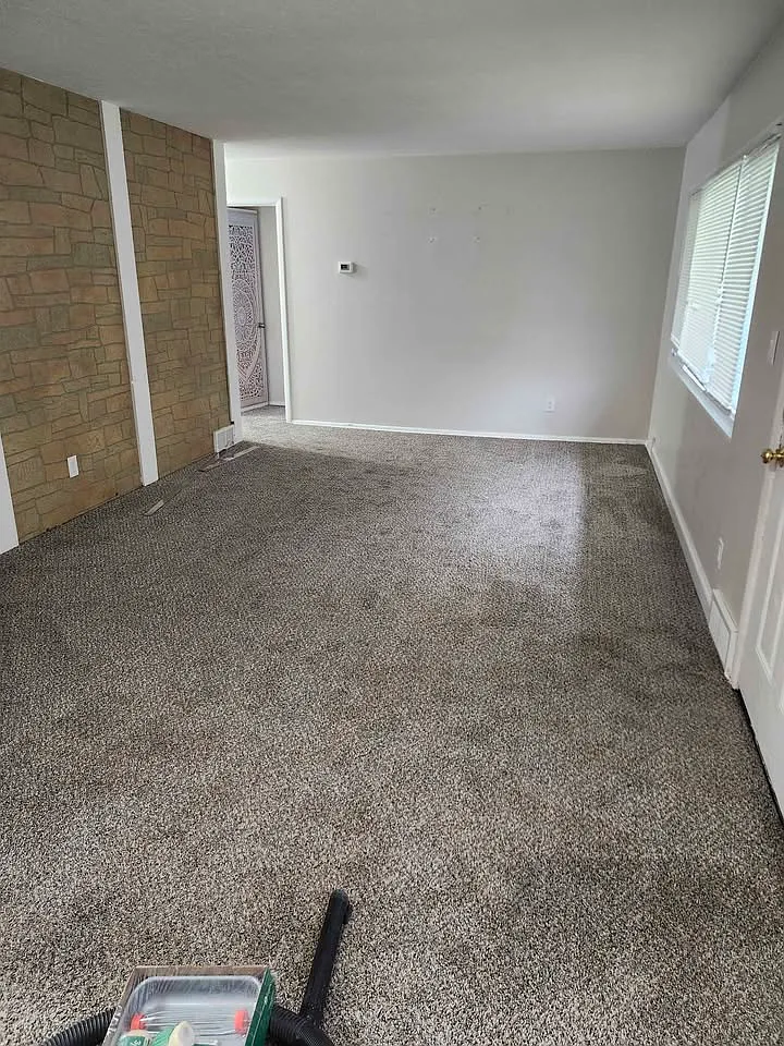 3 bed, 920 sqft, $1,350 — Photo 4
