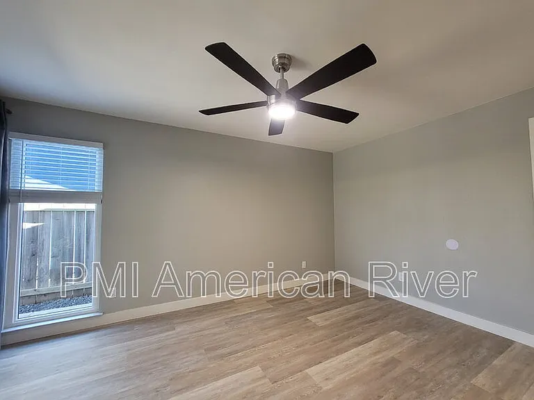 9275 Defiance Cir — Photo 5