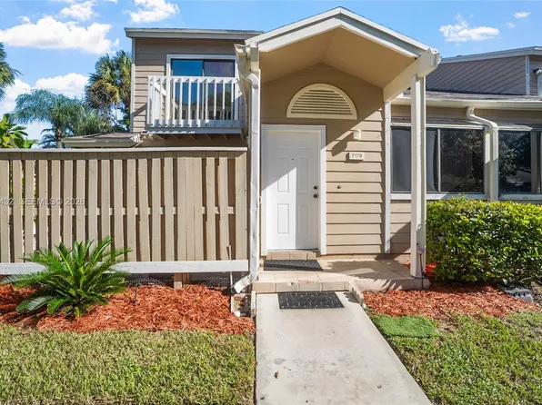 7178 Sportsmans Dr, North Lauderdale, FL 33068