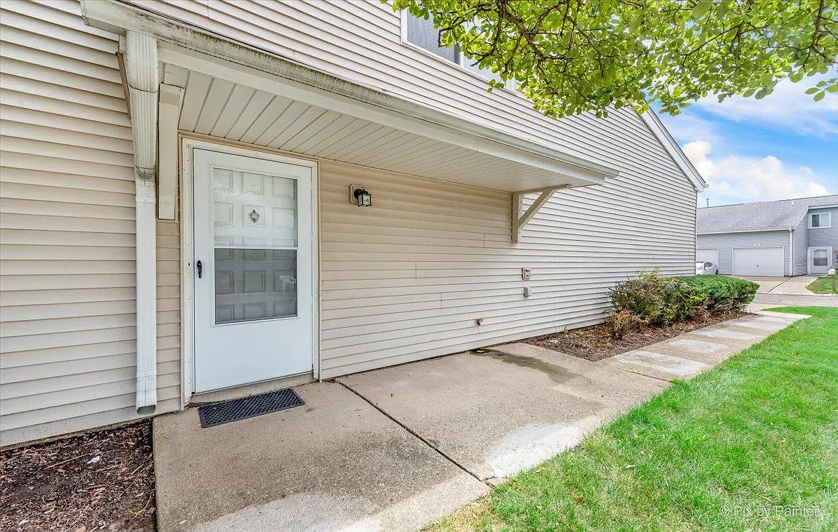 268 E Alpine Dr photo 1