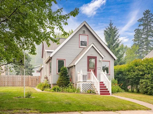1217 E 10th St, Duluth, MN 55805