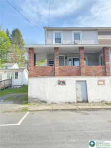 622 E Front St, Lansford, PA, 18232