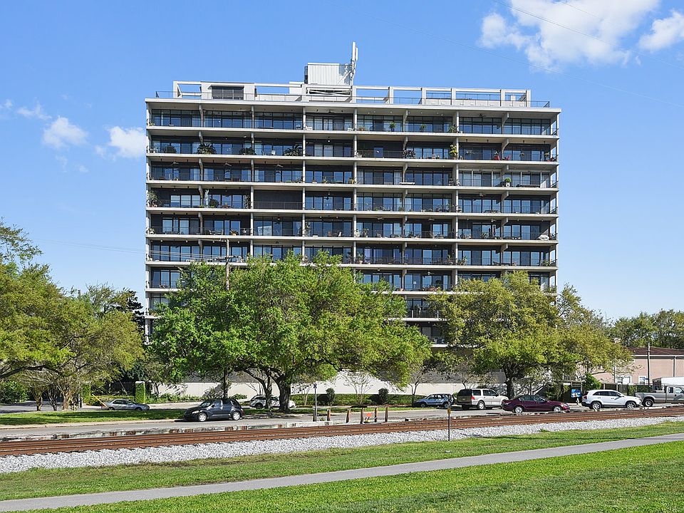 1st image of 123 Walnut St APT 1004